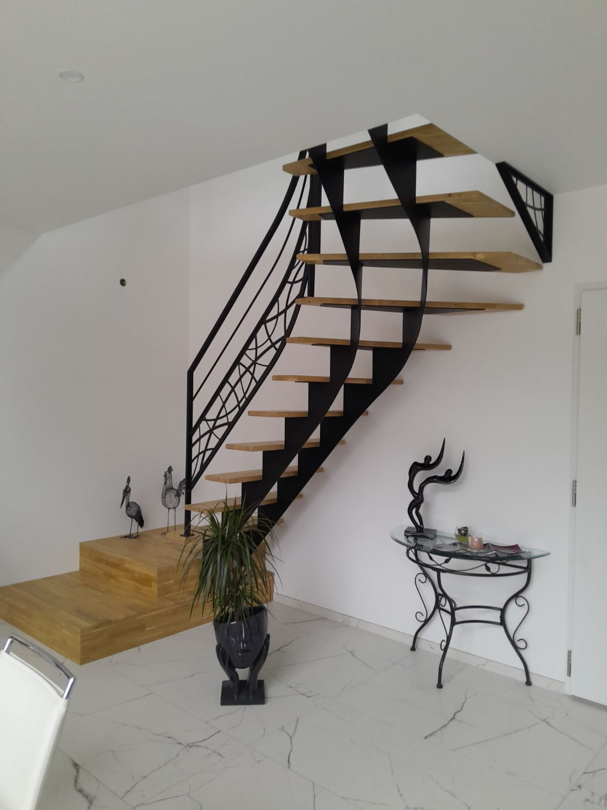 Escalier double limons crémaillère cintrée en acier