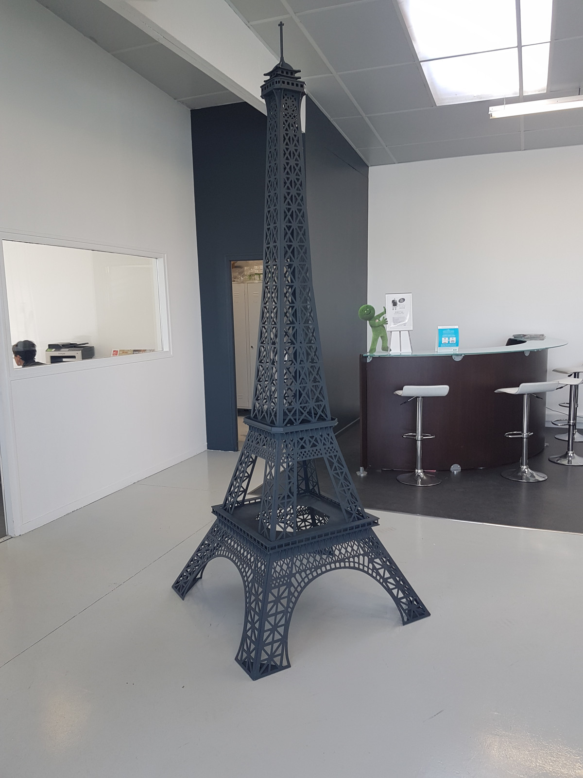 Tour Eiffel en acier