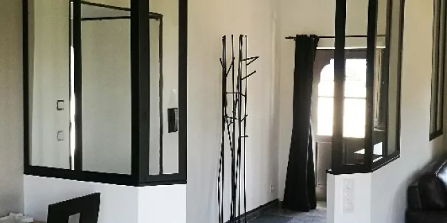 Verrière en acier sans traverse intermédiaire, verre clair en 33/2 feuilleté, ral noir 9005 FT. 53440 GRAZAY.